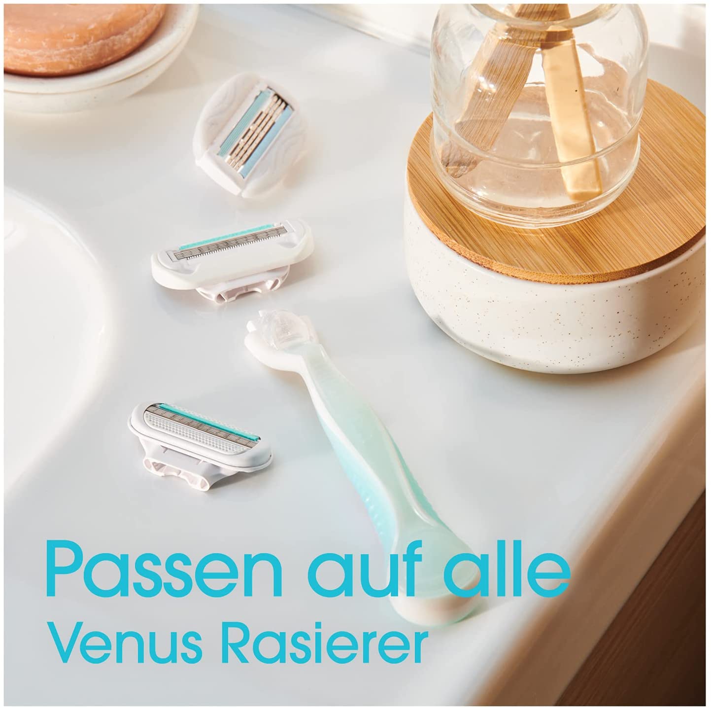 Gillette Venus Deluxe Smooth Sensitive Rasierklingen Damen, (1x4)